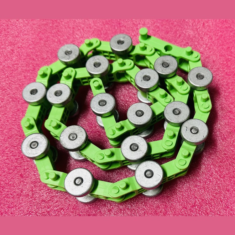 Цепь огибающая балюстрады на 17 пар роликов эскалатора SJEC