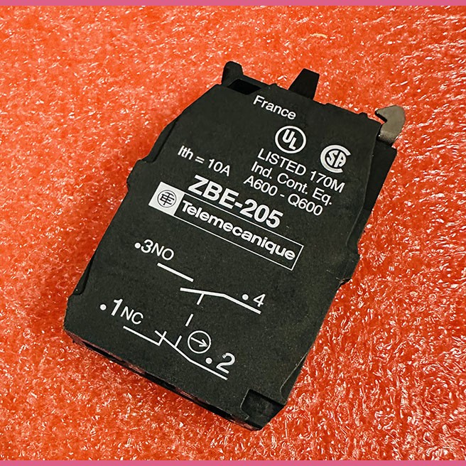 Блок вспомогательных контактов 1NO/1NC ZBE205 Schneider Electric