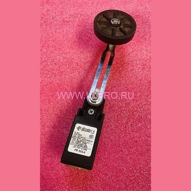 Выключатель концевой с регулируемым роликом FR 555-4 Pizzato