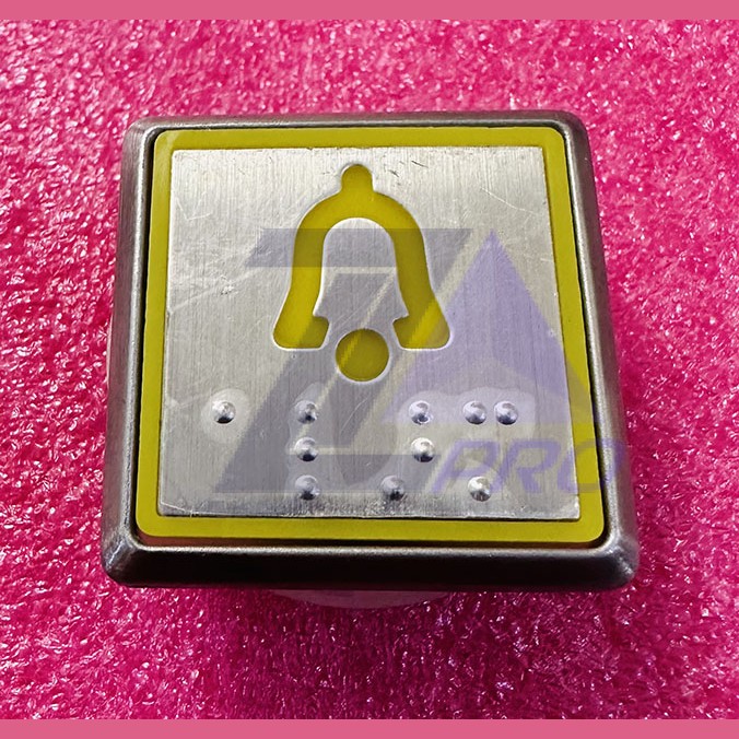 Кнопочный модуль "колокольчик" (квадратный толкатель, белая подсветка, AVDBUT 51071093H03) KM51071092G02 Kone