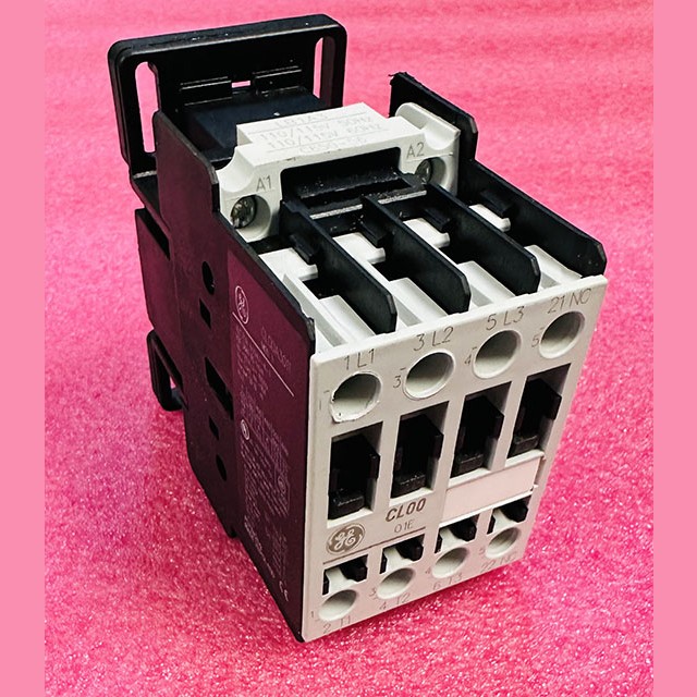 Контактор (3-полюсный, вспомогательные контакты NC, 24ВAC) CL00A301T mod.1