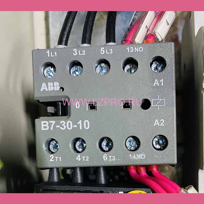 Миниконтактор 3-х полюсный 12A 230В AC B7-30-10 ABB