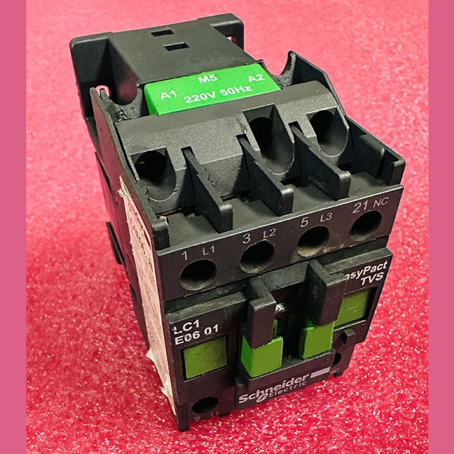 Контактор 220V 1NC LC1E0601M5 LC1N0601M5N Schneider Electric