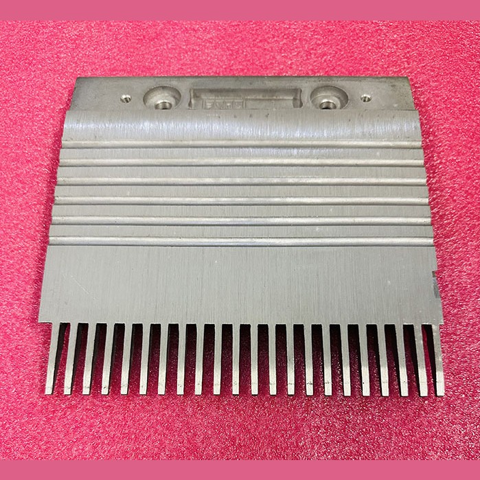 Гребенка эскалатора правая B 202,7х200 мм 22 зуба KM5002051H01 ECOWALKWAY Kone