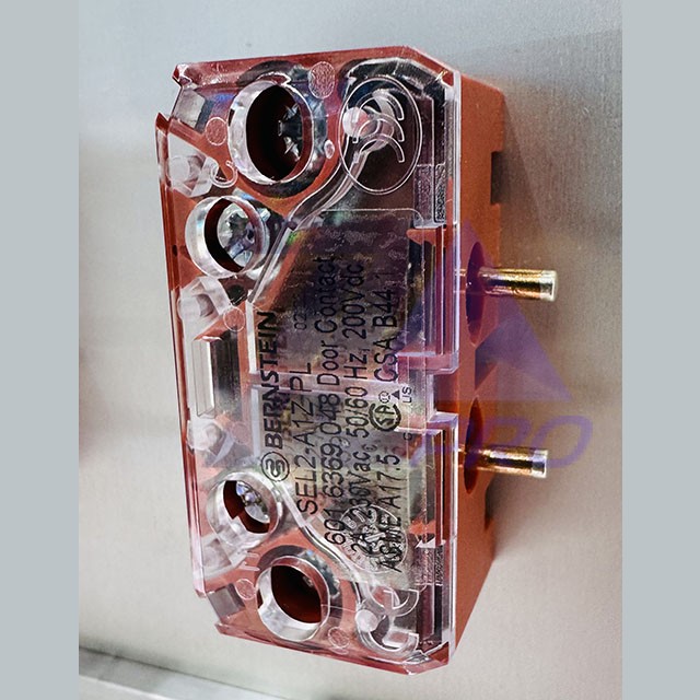 Выключатель (door contact) SEL2-A1Z-PL 601.6369.048 BERNSTEIN