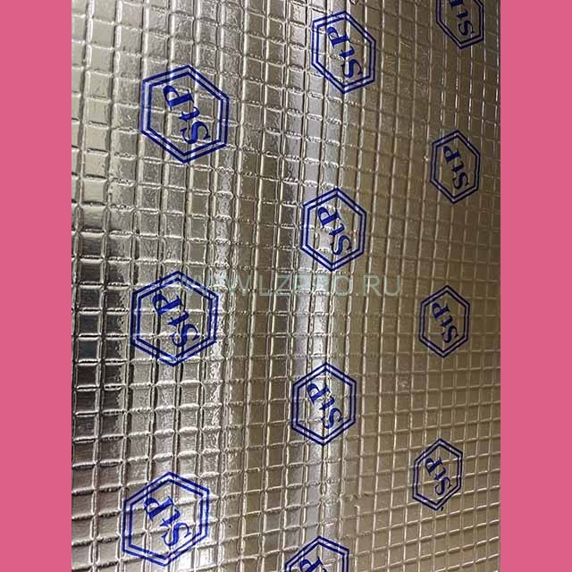 Шумоизоляция 530х750х3 мм StP