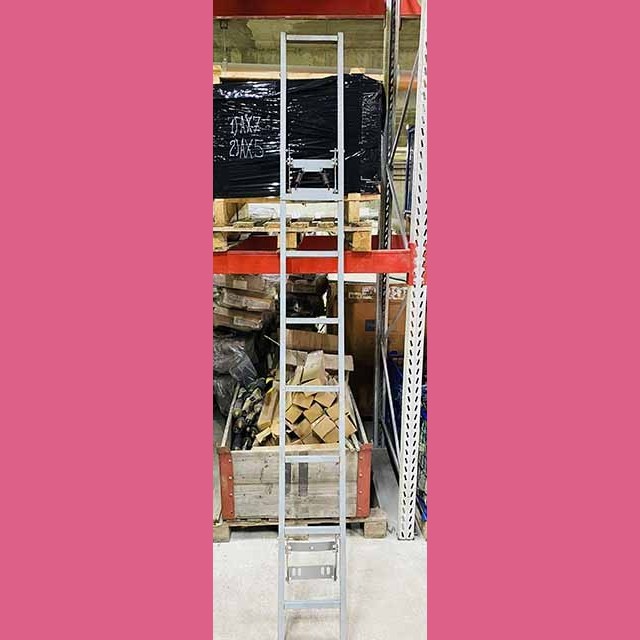 Лестница в приямок лифта (крепление к стене, пружинный механизм) ZAA22802S2 Otis