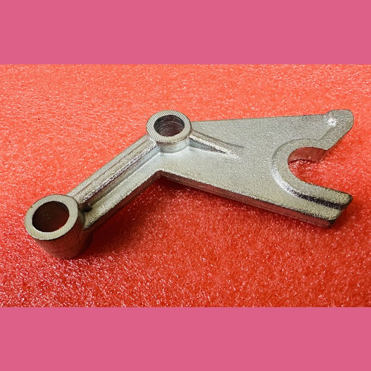 Рычаг отводки дверей кабины левый 0411.03.15.253-01 МЛЗ