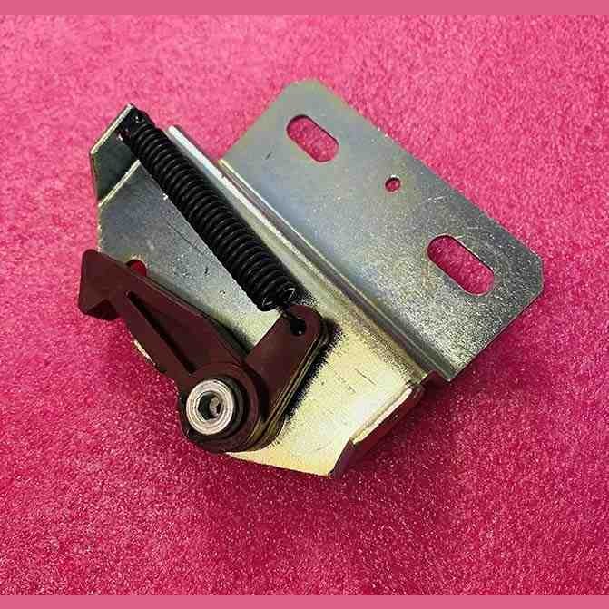 Триггер (фиксатор) замка двери в сборе, правое открывание Fermator