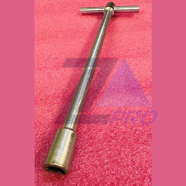 Ключ портальный старого образца "овал" КМЗ