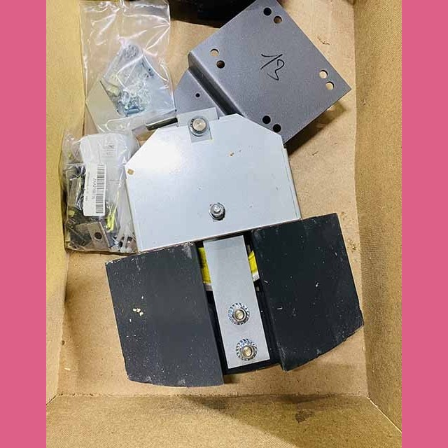 Натяжное устройство в сборе с установочным комплектом ZAA22700P13