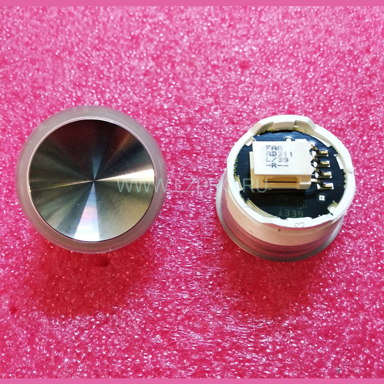 Кнопка (подсветка красный ореол, шлифованная, AMP разъем для MCS220) FAA25090AD311 Otis