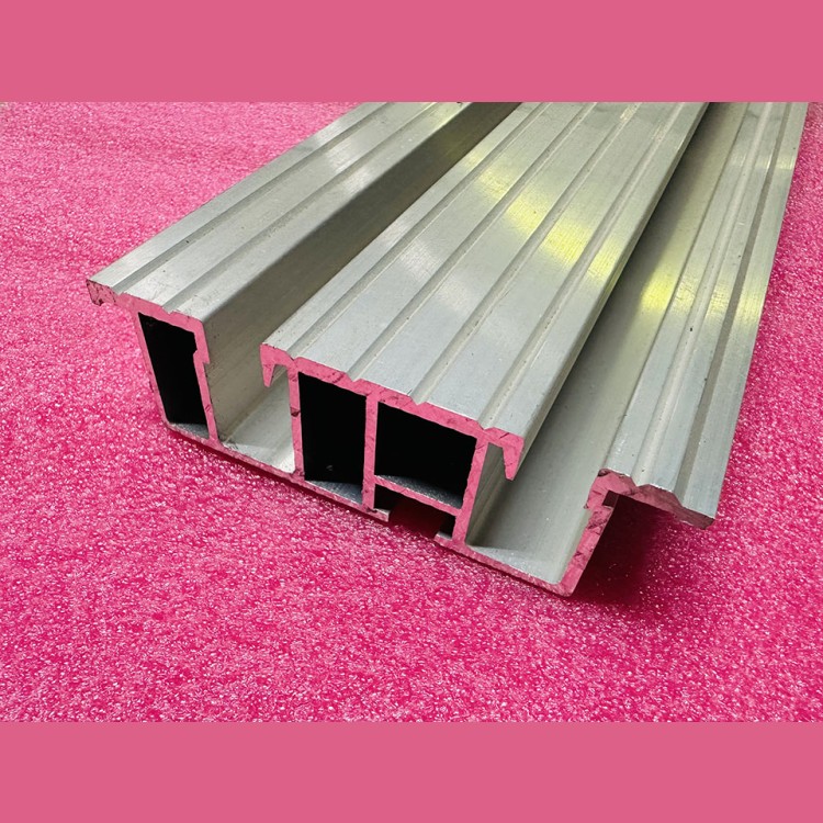 Порог дверей телескопическое открывание L-1360мм P-120мм fermator ЩЛЗ