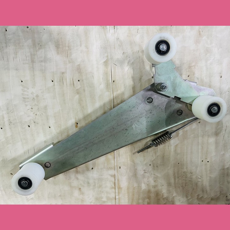 Каретка натяжная ремня привода поручня левая эскалатора 9300 405486 Schindler