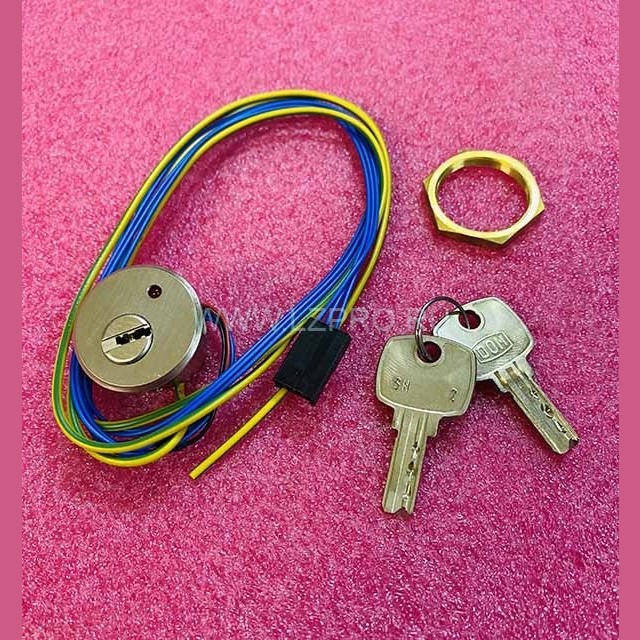 Ключевина COP (выключатель ключевой, 24V, шлифованный хром, с индикацией красного цвета, пружинный авто возврат ключа, ключ SH2 2 шт.) FAA431R5 Otis