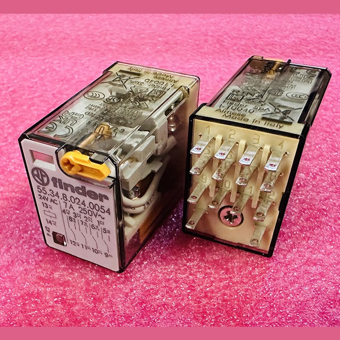 Реле промежуточное 24VAC 7A 55.34.8.024.0054 Finder