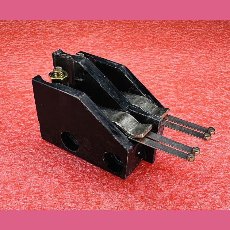 Контакт SAV1 замка дверей шахты Sigma