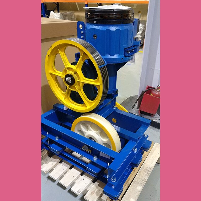 Лебедка 13 VTR-M  ZAA9676B14-1