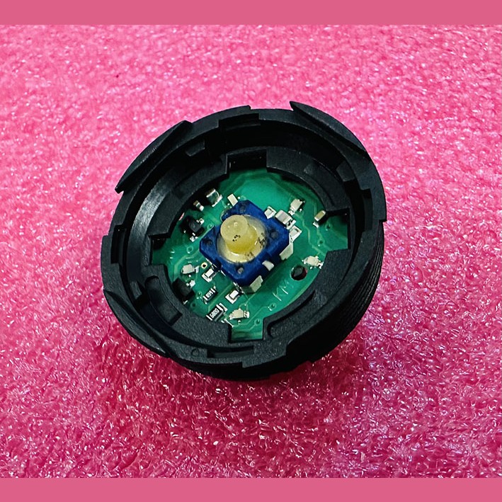 Модуль кнопочный открытия дверей KSSKIB янтарная подсветка KSS KM857782G03 Kone